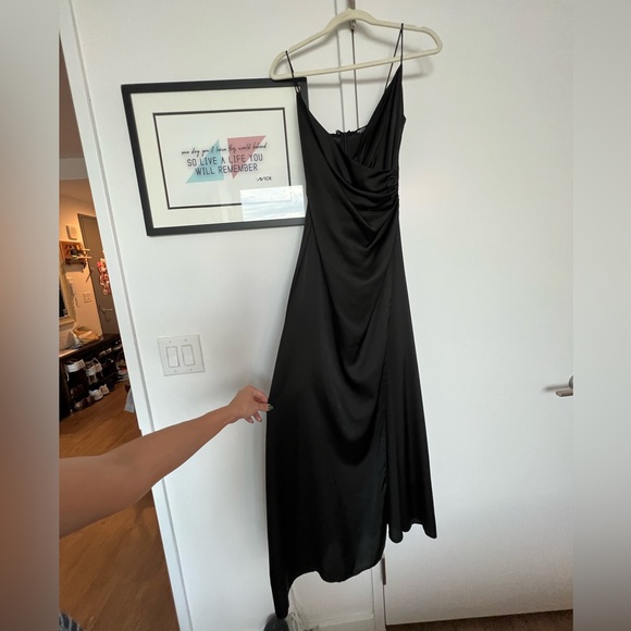 Satin V neck Slit Maxi Dress (Nasty Gal Size 2) - Picture 3 of 8